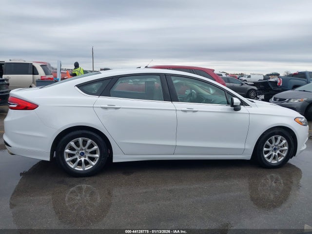 Ford FUSION S 2018 3FA6P0G76JR203555 Image 13