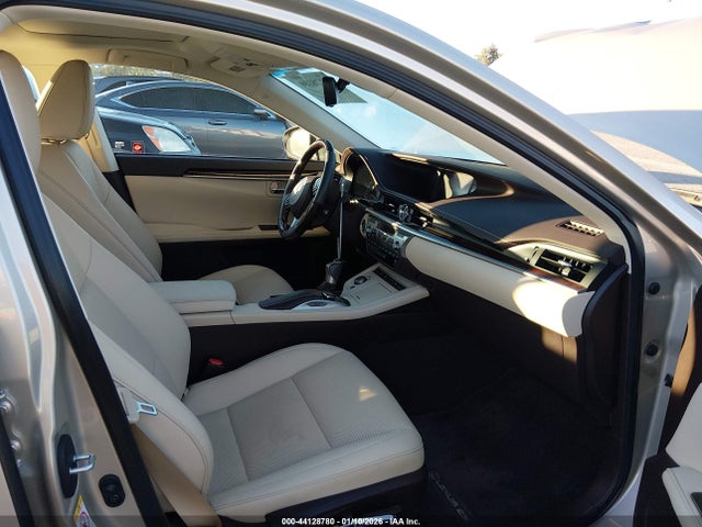 58ABK1GG9HU064171 Lexus ES 350