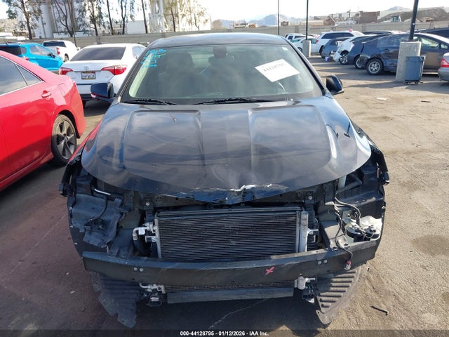 2G1105S32H9106288 Chevrolet IMPALA 1LT