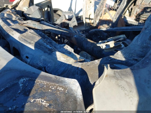 44128832 :رقم المزاد ، 3C6UR5NL1GG120636 vin ، 2016 Ram 2500 Laramie مزاد بيع