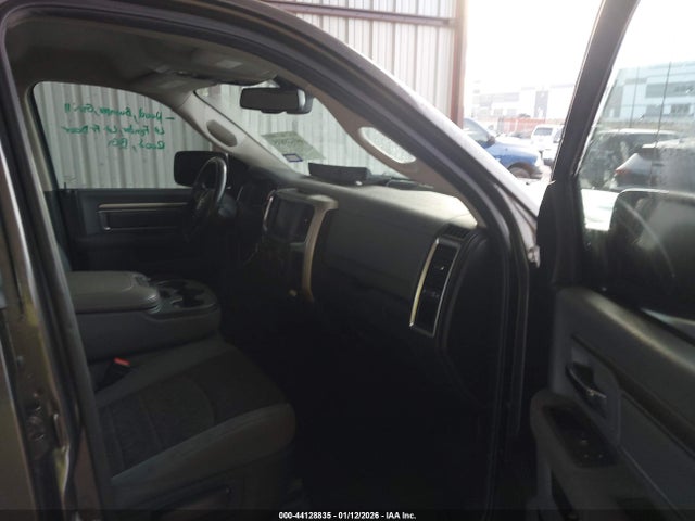 Продажа на аукционе авто 2019 Ram 1500 Classic Warlock  4x2 6'4 Box, vin: 1C6RR6GG0KS616556, номер лота: 44128835