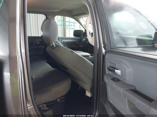 Продажа на аукционе авто 2019 Ram 1500 Classic Warlock  4x2 6'4 Box, vin: 1C6RR6GG0KS616556, номер лота: 44128835
