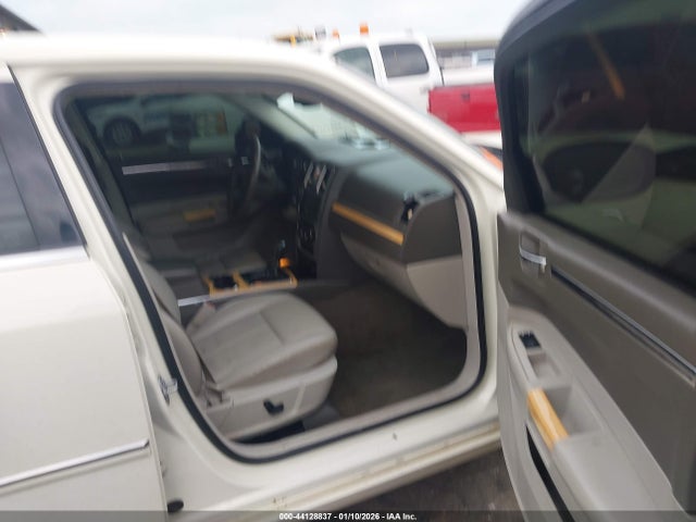 2008 CHRYSLER 300 2C3KA33G48H169983 Photo 4