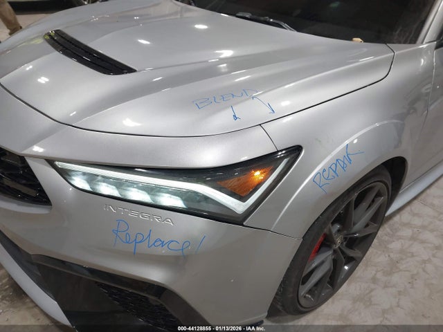 44128855 :رقم المزاد ، 19UDE5G93SA000030 vin ، 2025 Acura Integra Type S مزاد بيع