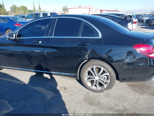 55SWF4JBXHU187680 Mercedes-Benz C 300
