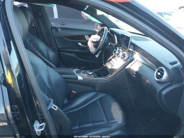 55SWF4JBXHU187680 Mercedes-Benz C 300