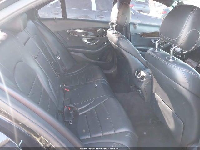55SWF4JBXHU187680 Mercedes-Benz C 300