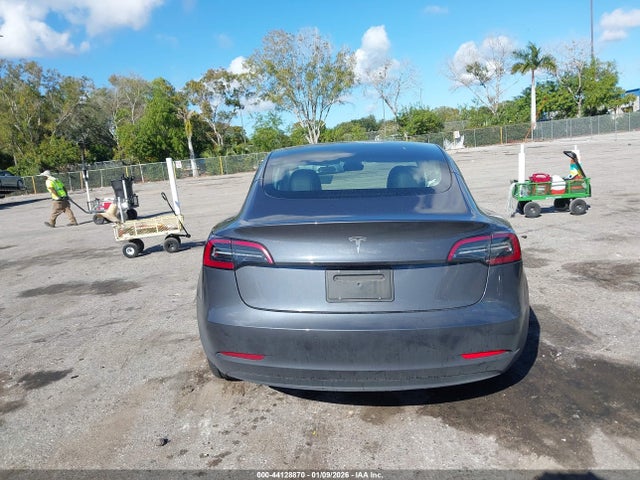 Tesla Model 3 Rear-wheel Drive 2023 5YJ3E1EA1PF644110 Image 16