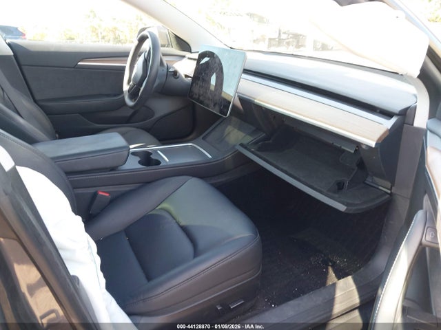 2023 TESLA MODEL 3 5YJ3E1EA1PF644110 Photo 4
