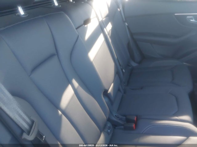 2025 AUDI Q8 WA1EVBF12SD003216 Photo 7