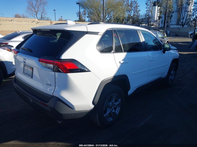 Toyota Rav4 Xle 2022 2T3W1RFV4NC196608 Image 4
