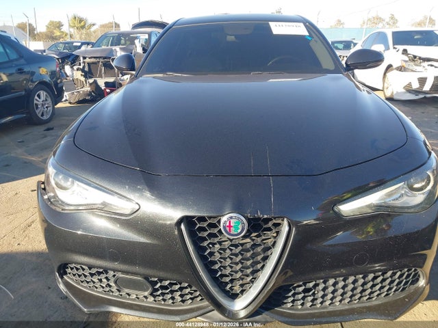 Alfa Romeo Giulia Rwd 2018 ZARFAEBN7J7565230 Image 12