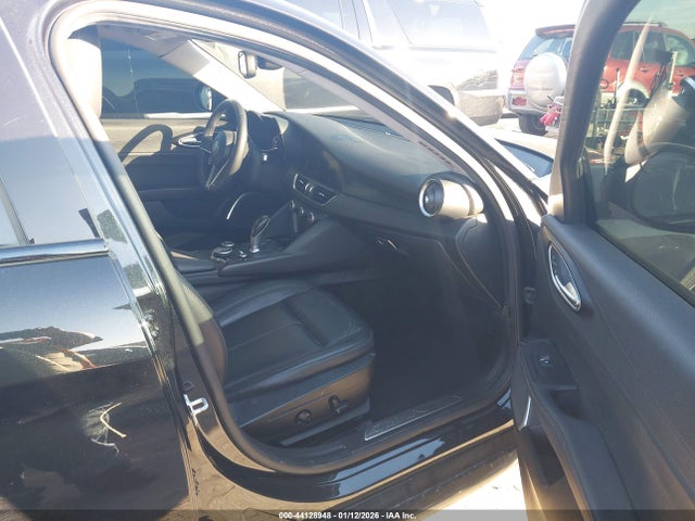 2018 ALFA ROMEO GIULIA ZARFAEBN7J7565230 Photo 4