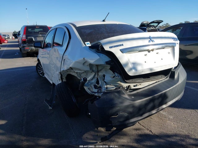 2018 MITSUBISHI MIRAGE G4 ML32F4FJ7JHF16072 Photo 2