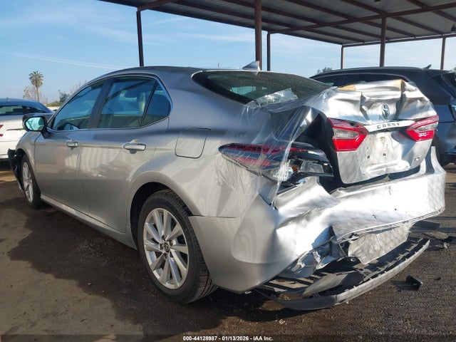 4T1R11AK8PU839953 Toyota CAMRY LE