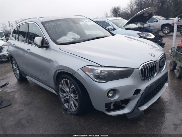 2016 BMW X1 WBXHT3C34GP883932 Photo 5