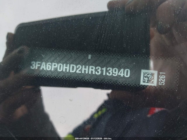 3FA6P0HD2HR313940 Ford FUSION SE