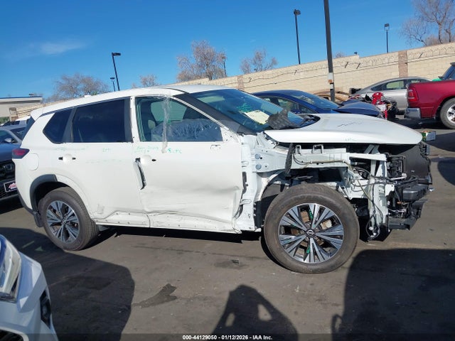 5N1BT3BA3NC720126 Nissan Rogue Sv Fwd
