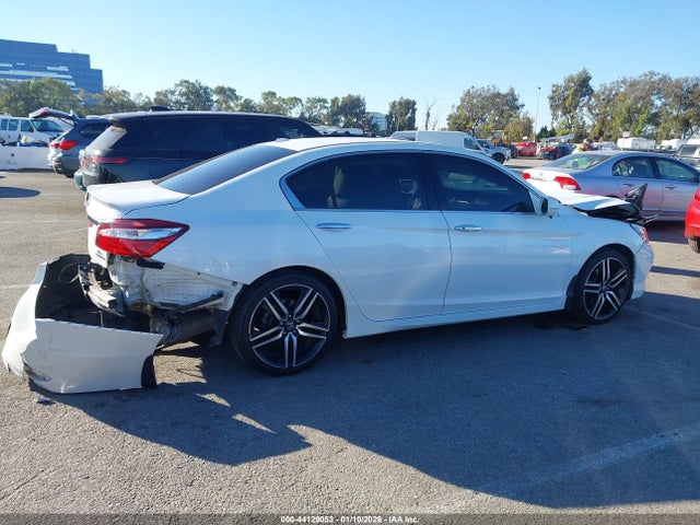 1HGCR3F94HA000133 Honda Accord Touring V6
