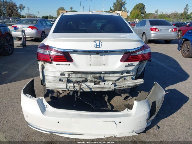 1HGCR3F94HA000133 Honda Accord Touring V6
