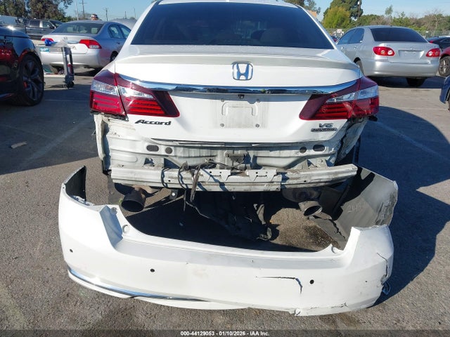 1HGCR3F94HA000133 Honda Accord Touring V6