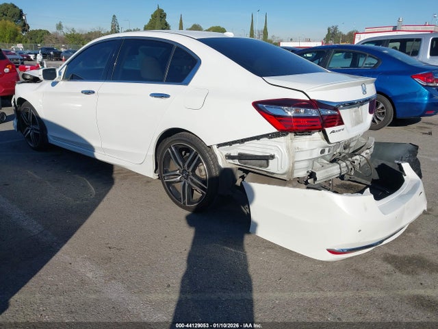 1HGCR3F94HA000133 Honda Accord Touring V6