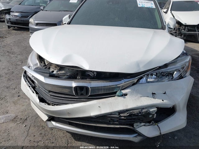 1HGCR3F94HA000133 Honda Accord Touring V6
