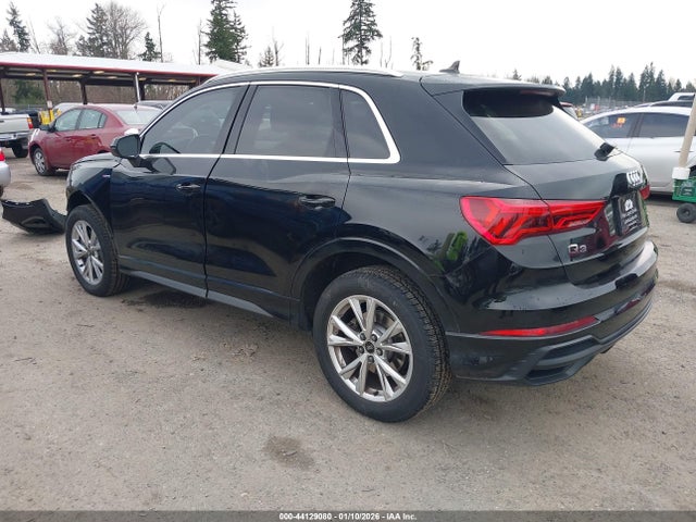 2022 AUDI Q3 WA1EECF39N1121289 Photo 2