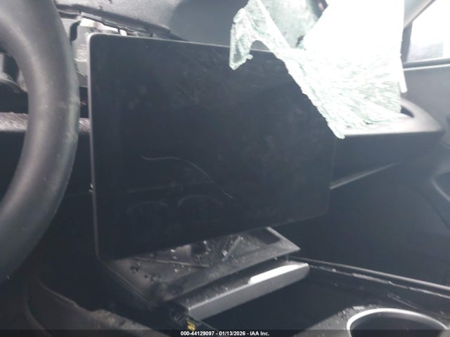 Продаж на аукціоні авто 2025 Tesla Model 3 Long Range Rear-wheel Drive/standard Rear-wheel Drive, vin: 5YJ3E1EA4SF011349, номер лоту: 44129097