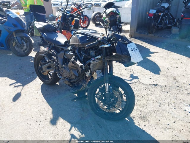 2025 YAMAHA YZFR7 JYARM38Y7SA003574