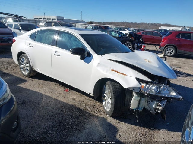 44129121 :رقم المزاد ، JTHBW1GG8E2046573 vin ، 2014 Lexus Es 300h مزاد بيع