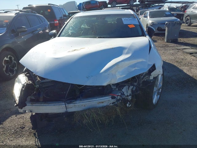 44129121 :رقم المزاد ، JTHBW1GG8E2046573 vin ، 2014 Lexus Es 300h مزاد بيع