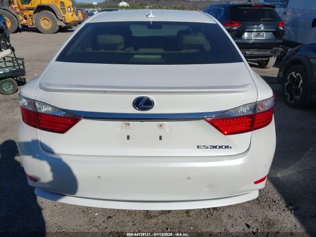 44129121 :رقم المزاد ، JTHBW1GG8E2046573 vin ، 2014 Lexus Es 300h مزاد بيع