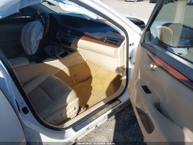 44129121 :رقم المزاد ، JTHBW1GG8E2046573 vin ، 2014 Lexus Es 300h مزاد بيع