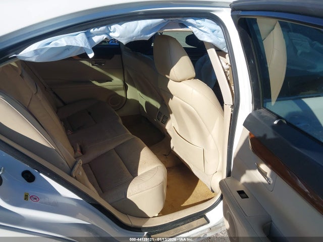 44129121 :رقم المزاد ، JTHBW1GG8E2046573 vin ، 2014 Lexus Es 300h مزاد بيع