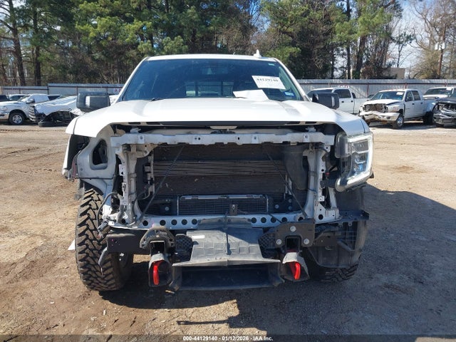 44129140 :رقم المزاد ، 3GTU9EET1NG135031 vin ، 2022 Gmc Sierra 1500 Limited 4wd  Short Box At4 مزاد بيع