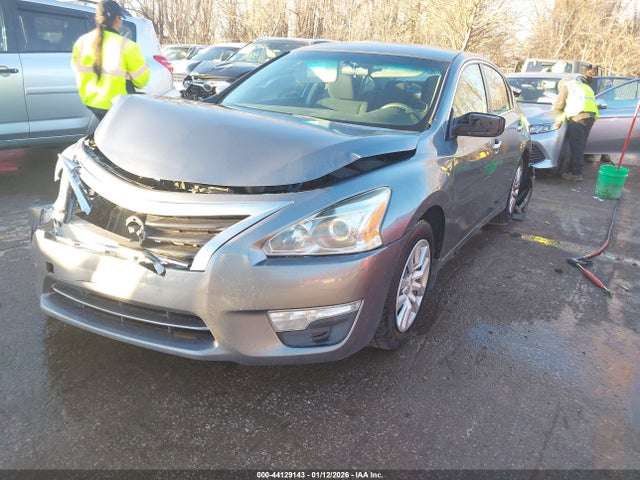 2015 Nissan Altima 2.5 S მანქანა იყიდება აუქციონზე, vin: 1N4AL3AP4FC170884, აუქციონის ნომერი: 44129143