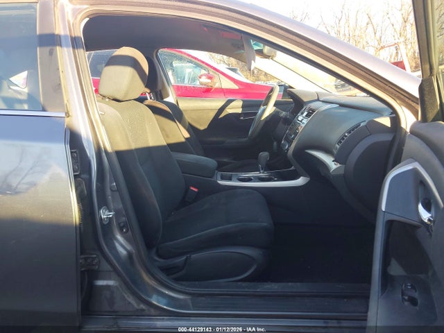 2015 Nissan Altima 2.5 S მანქანა იყიდება აუქციონზე, vin: 1N4AL3AP4FC170884, აუქციონის ნომერი: 44129143