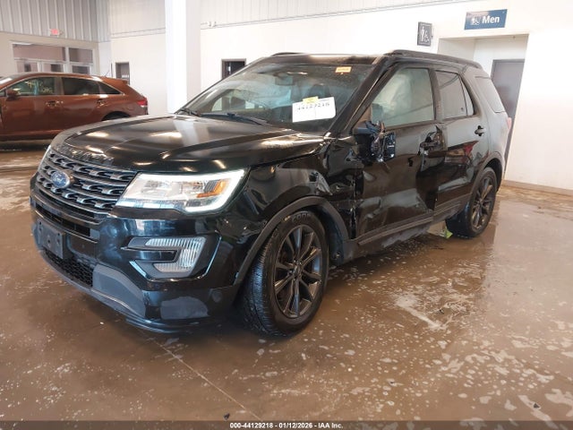 2017 Ford Explorer Xlt მანქანა იყიდება აუქციონზე, vin: 1FM5K7D89HGE15924, აუქციონის ნომერი: 44129218
