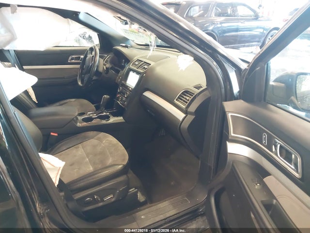 2017 Ford Explorer Xlt მანქანა იყიდება აუქციონზე, vin: 1FM5K7D89HGE15924, აუქციონის ნომერი: 44129218