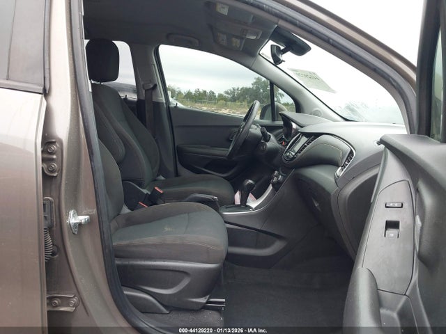 KL7CJKSB5LB334759 Chevrolet Trax Fwd Ls