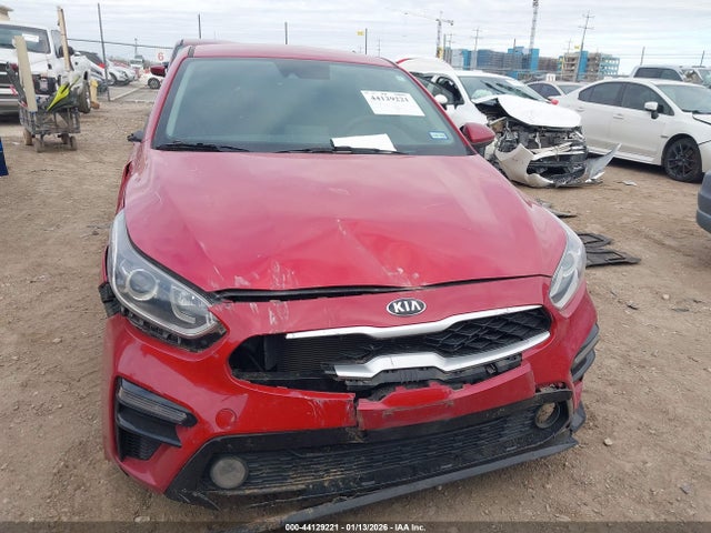 3KPF24AD0ME275765 KIA Forte Lxs