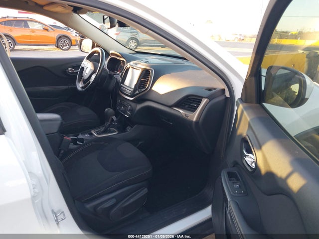 Jeep Cherokee Latitude 2016 1C4PJMCS5GW104295 Image 5