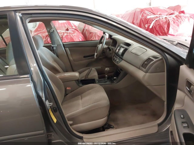 2005 TOYOTA CAMRY 4T1BE30K15U511922 Photo 4