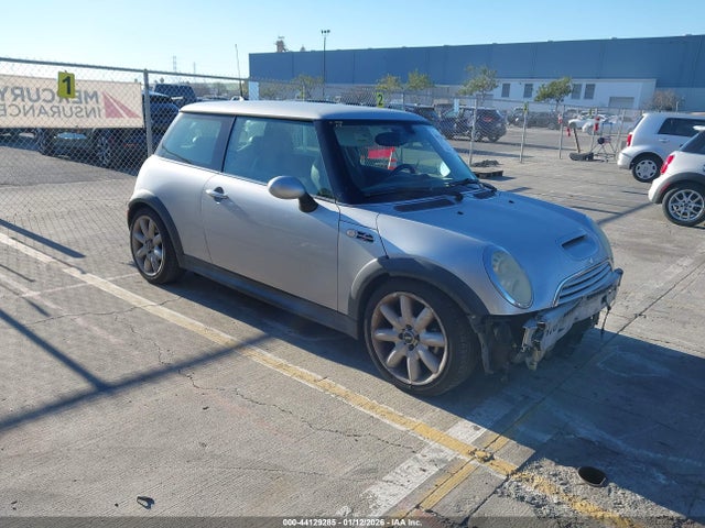 2006 MINI COOPER S WMWRE33596TJ39498 Photo 0