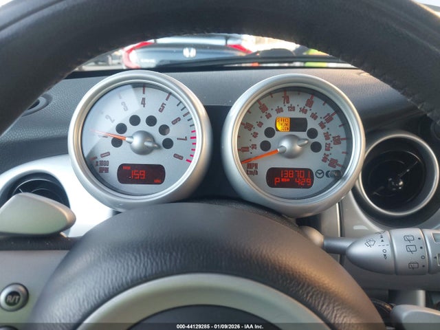 2006 MINI COOPER S WMWRE33596TJ39498 Photo 6