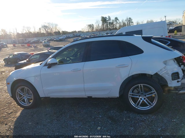 Продажа на аукционе авто 2017 Porsche Macan S, vin: WP1AB2A54HLB13186, номер лота: 44129293