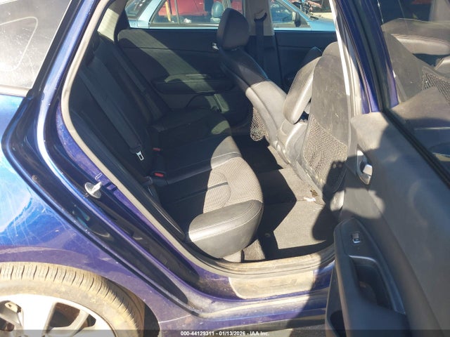 5XXGT4L37KG377879 KIA Optima S