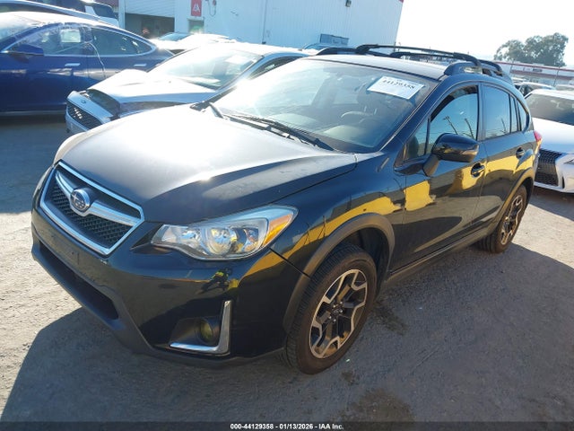 Subaru Crosstrek 2.0i Limited 2016 JF2GPAKC8G8218711 Image 2