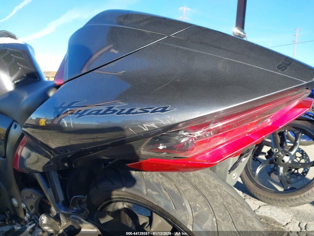 Suzuki GSX1300 RR 2024 JS1EJ11D4R7100093 Image 16